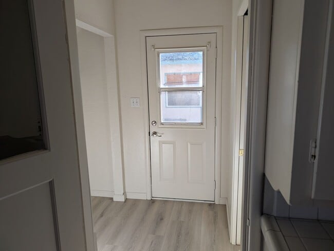 Building Photo - Taylor Wheeler built Fresno High Area home offering wonderful amenities + separate 1 bedroom suite.