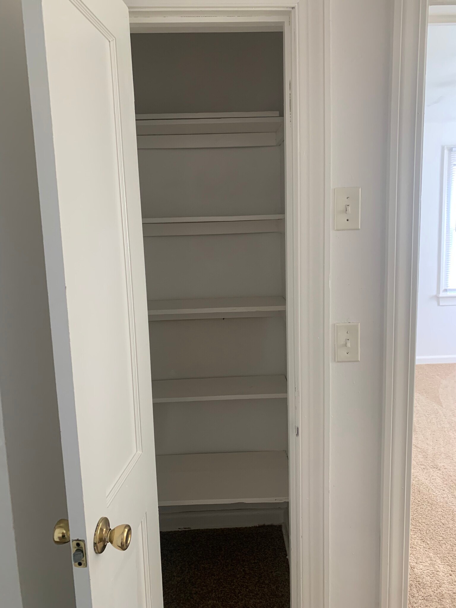 Building Photo - 9324 Phillip Ave