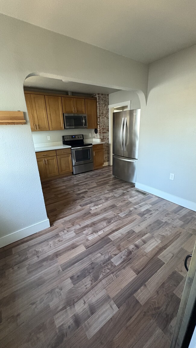 Building Photo - 1956 Lowell Ave