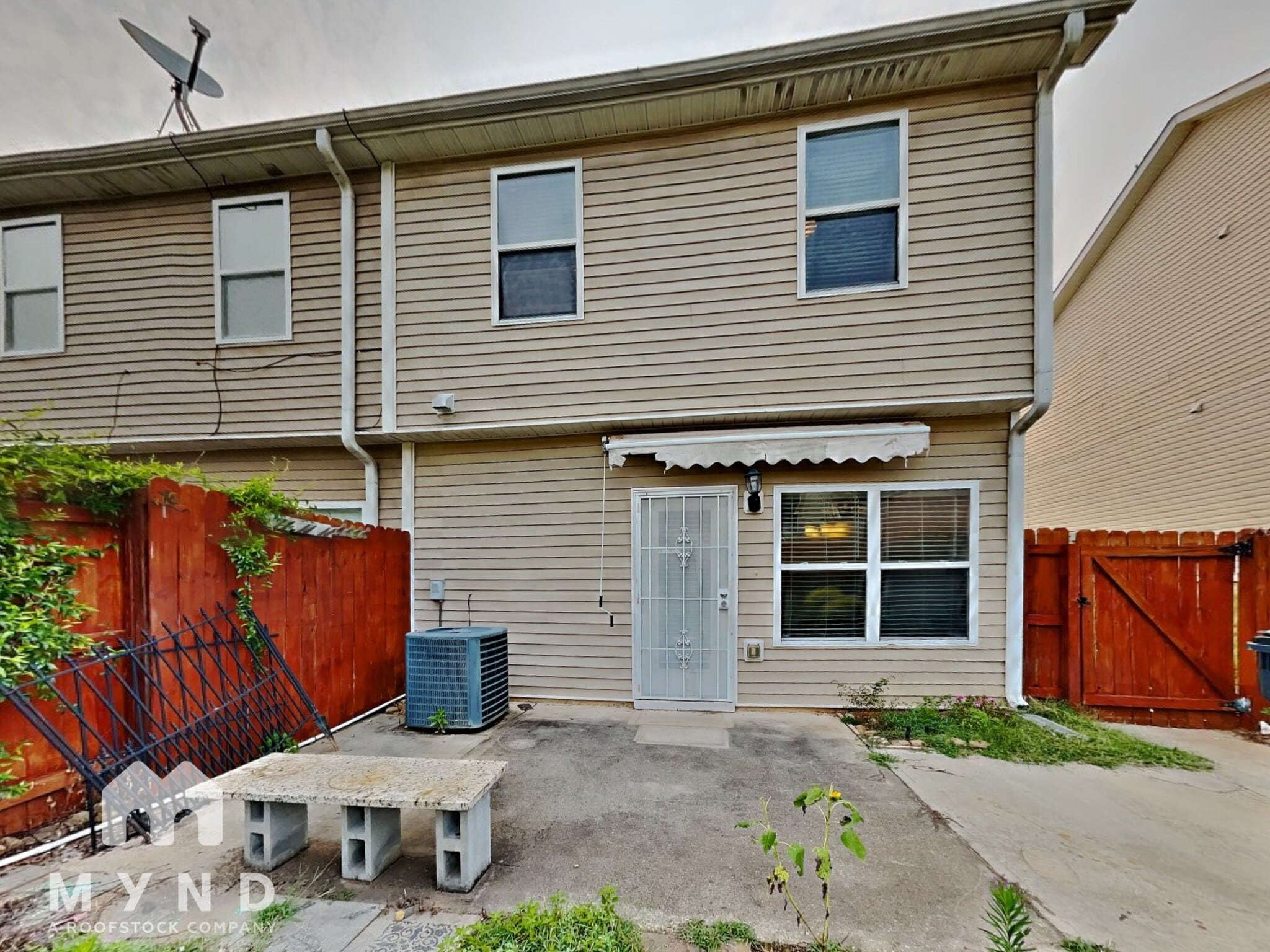 Building Photo - 6204 Ellenwood Dr