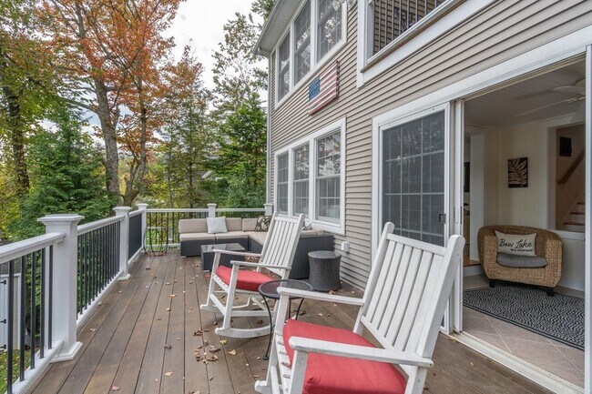 Building Photo - 430 Bow Lake Rd