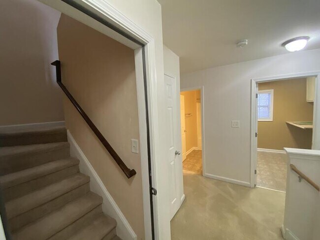 Building Photo - 3219 Polite Ln