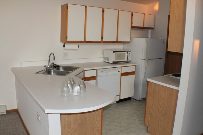 Building Photo - 1545 Crystal Rock Ct