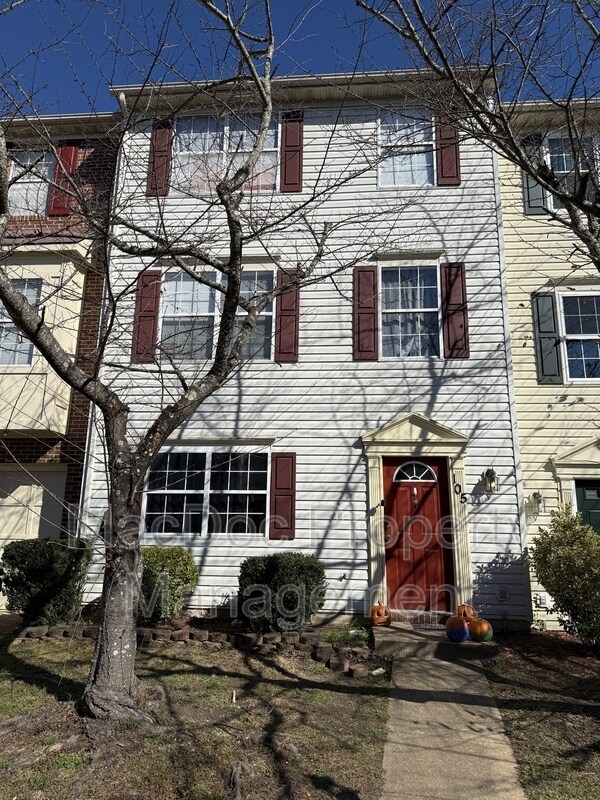 Building Photo - 105 Raquel Ct