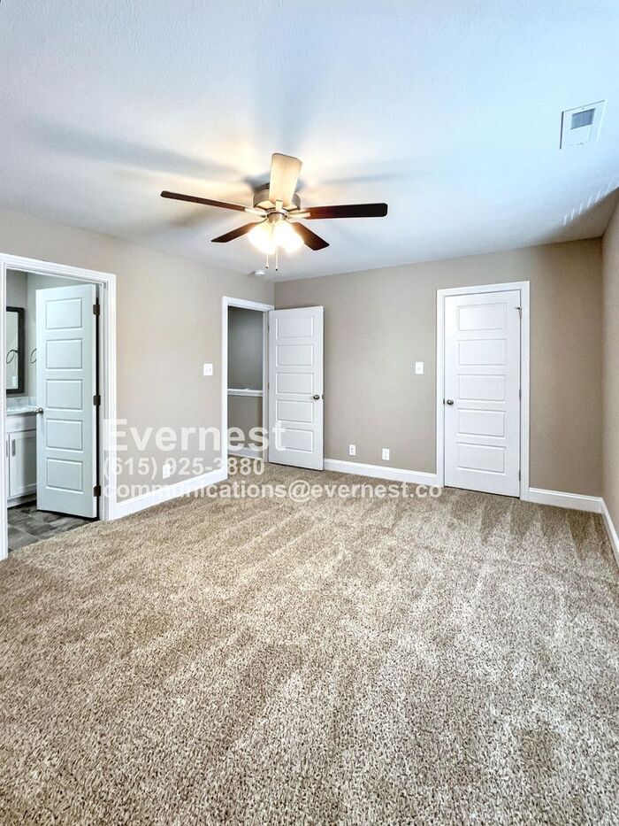 Building Photo - 3385 Polly Dr