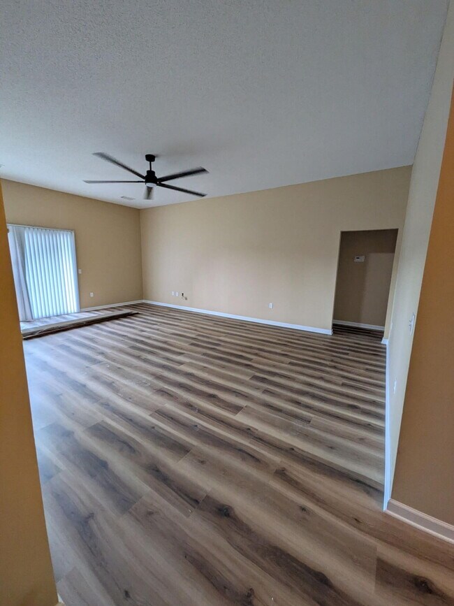 Building Photo - 5211 Moore Loop