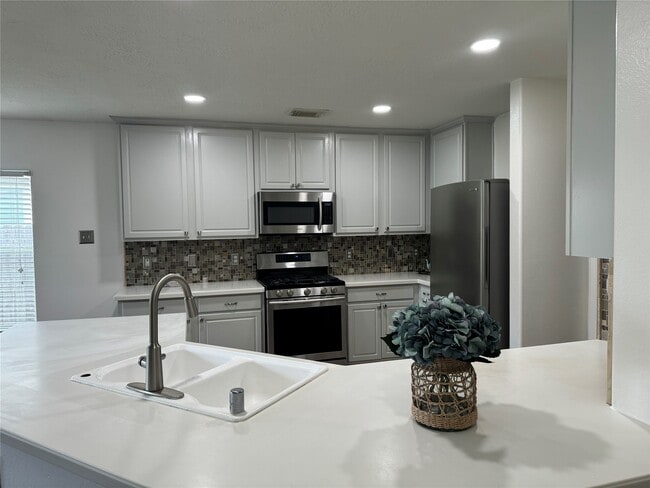 Building Photo - 9735 Beckwood Post Dr