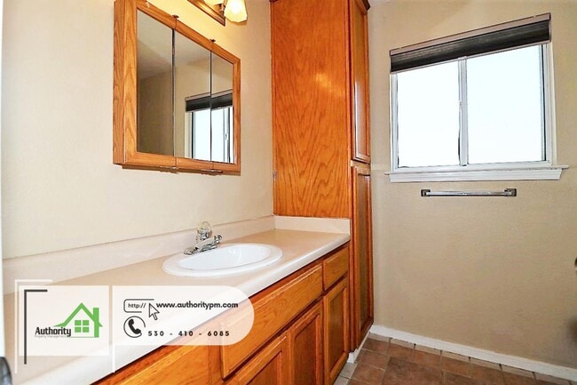 Building Photo - 1764 Whistling Dr