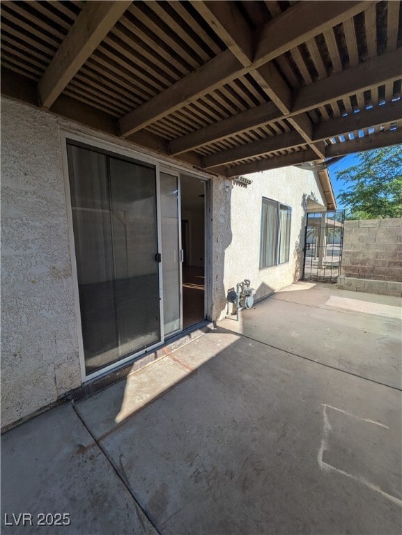 Building Photo - 7049 Sylvan Oak Dr