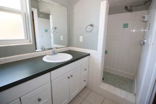 Building Photo - Clearwater home