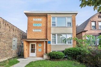 Building Photo - 5645 W 63rd Pl