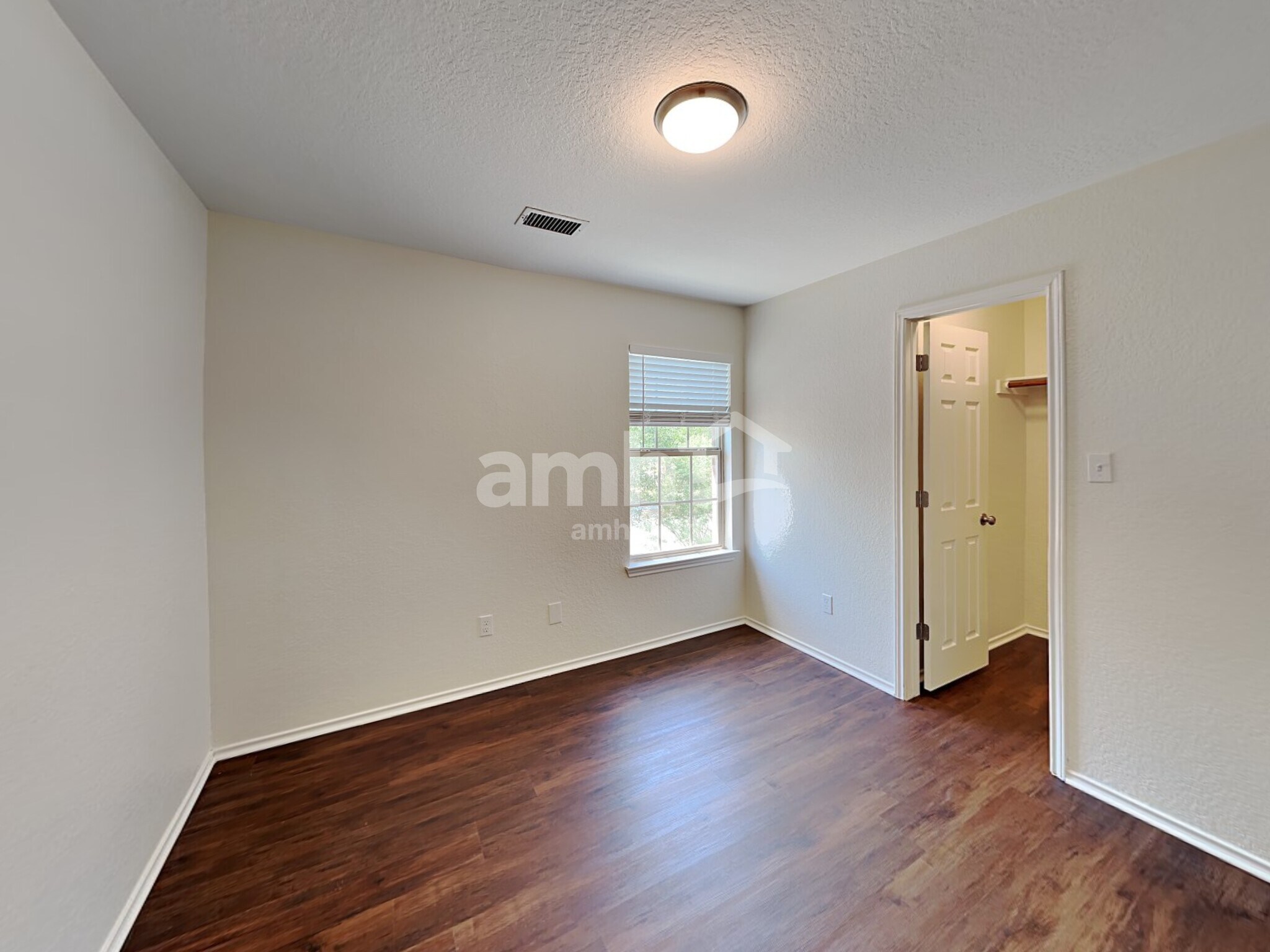 Building Photo - 412 Saddlehorn Way