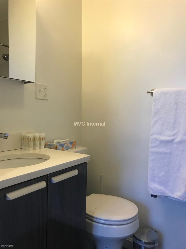 Building Photo - 2 br, 1 bath  - 10 Brainerd Rd # 10-47