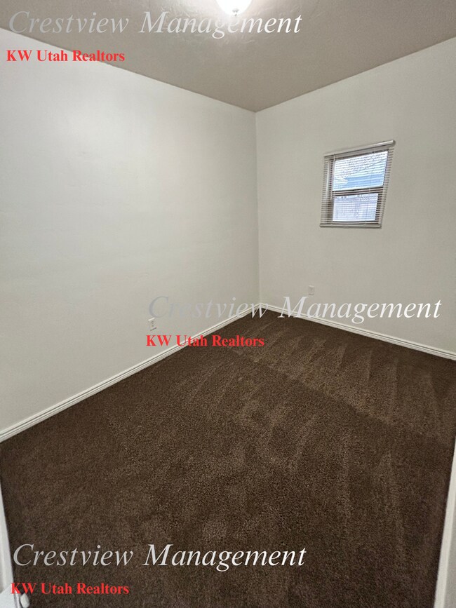 Building Photo - Cozy 2-Bedroom Home in Convenient Salt Lake City Location