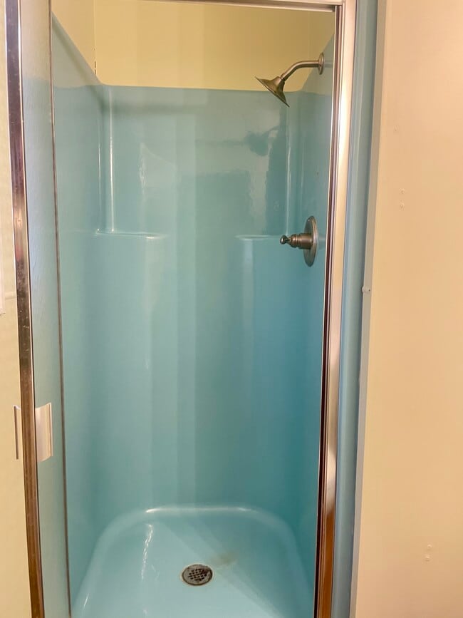 Building Photo - 400 Manchester St