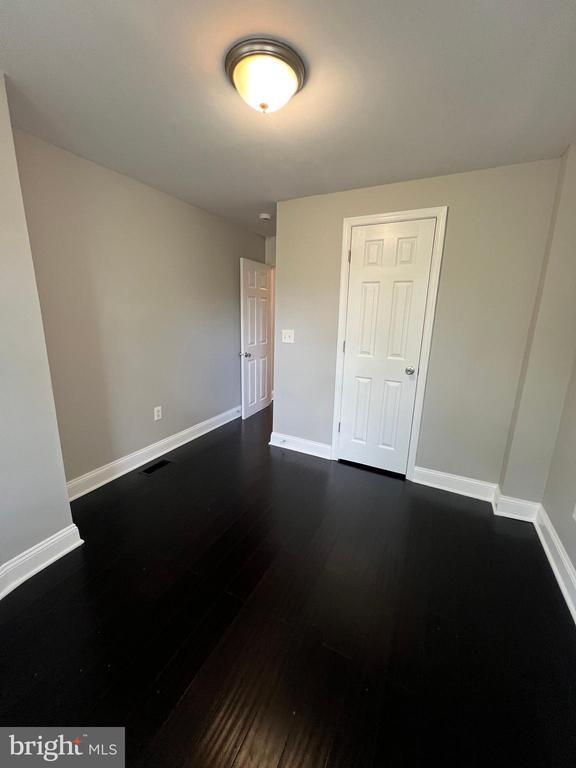 Building Photo - 1812 Rutland Ave