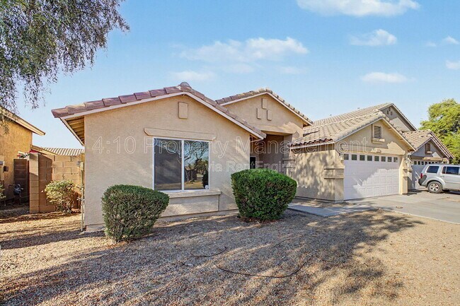 Building Photo - 6508 W Hilton Ave