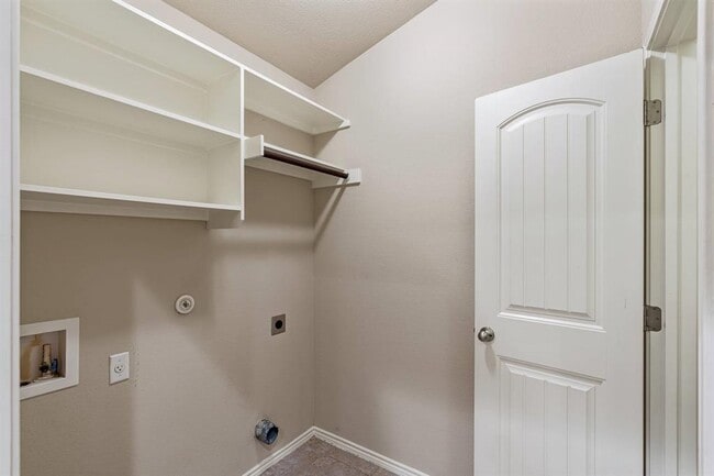 Building Photo - 180 Fletcher Bend