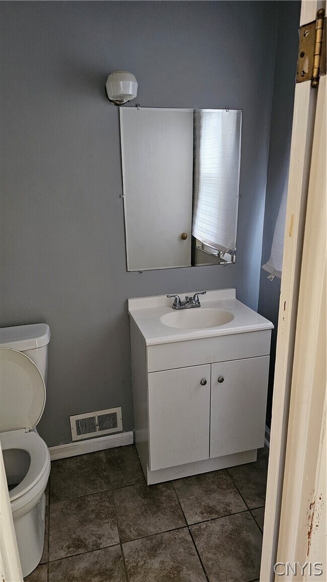 Building Photo - 203 Wilmont Rd