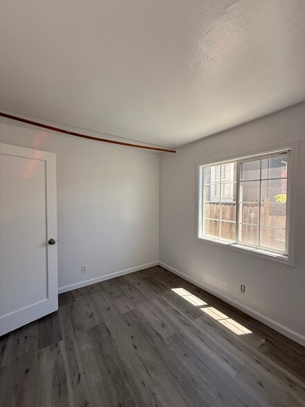 Building Photo - 5360 Brookdale Ave