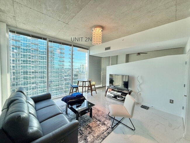 Building Photo - 5925 Almeda Rd