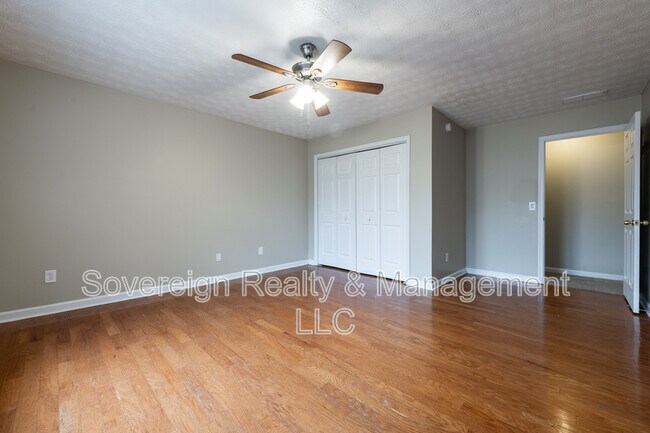 Building Photo - 3213 Southridge