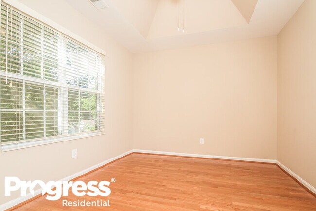 Building Photo - 1508 Stoner Valley