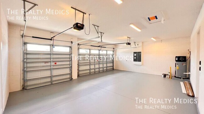 Building Photo - 1440 Nandina Cir