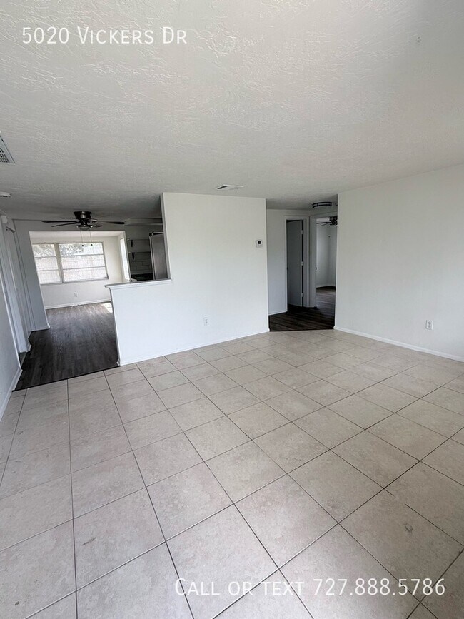 Building Photo - 5020 Vickers Dr
