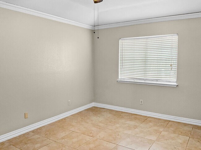 Building Photo - 3 Bedroom Arlington Tx Available 07/25/2025