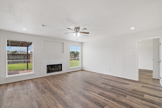 Building Photo - 6727 Shelby Oaks Dr