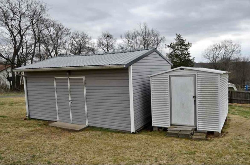 Building Photo - 424 W Chickasaw St