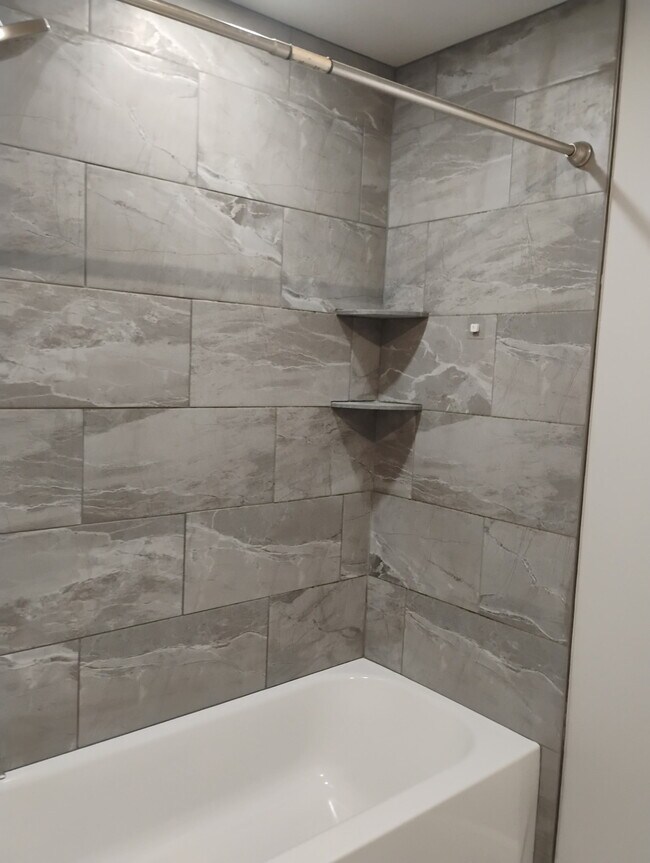 Building Photo - 226 Elmwood Ave