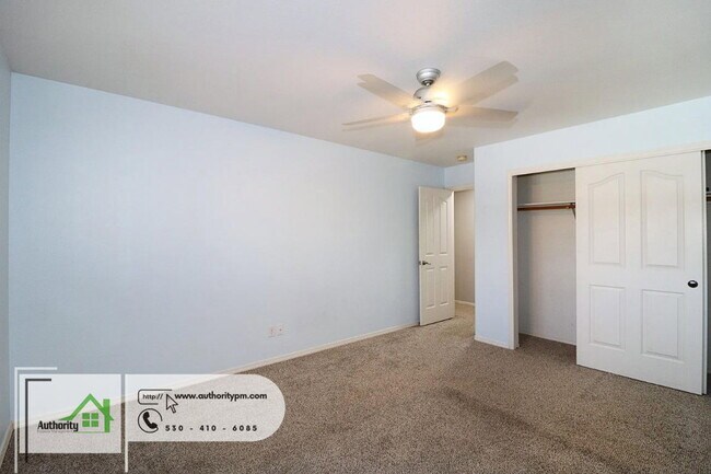 Building Photo - 2378 Castlewood Dr