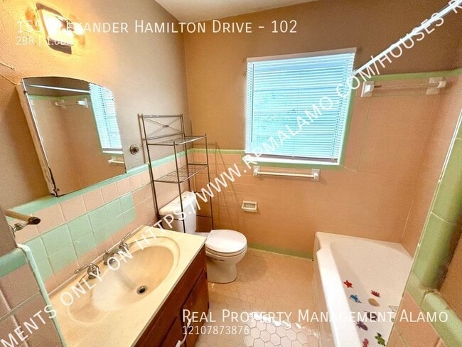 Building Photo - 157 Alexander Hamilton Dr