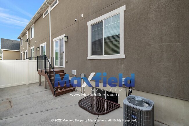 Building Photo - 529 Fox Chase Dr
