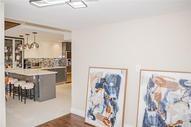 Building Photo - 3375 N Country Club Dr