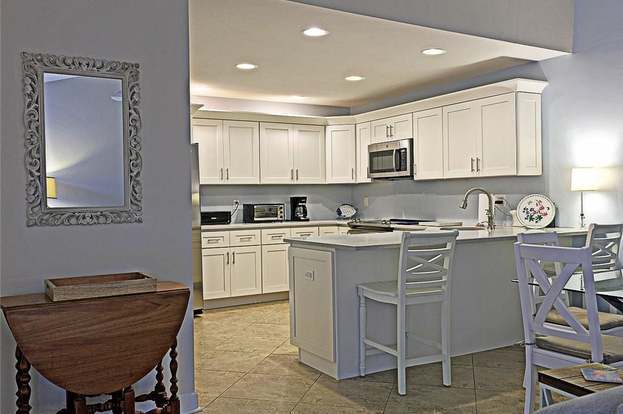 Building Photo - 6310 Royal Woods Dr