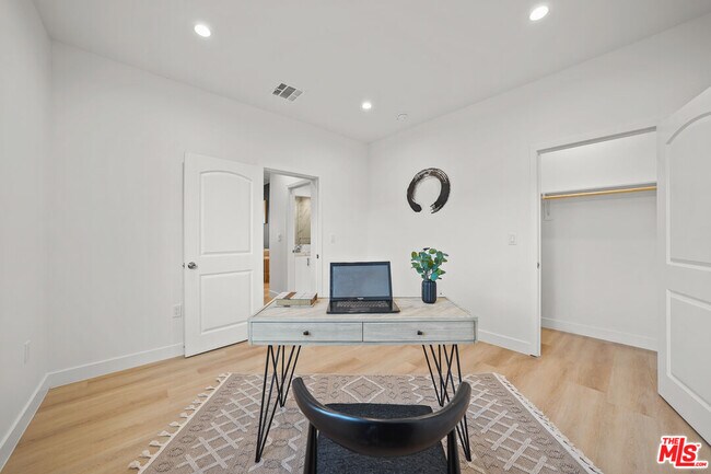 Building Photo - 4202 Willimet Ave