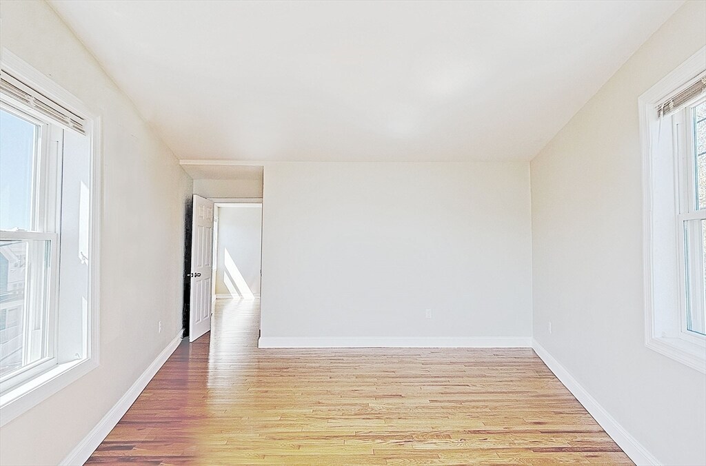 Building Photo - 1043 Winthrop Ave