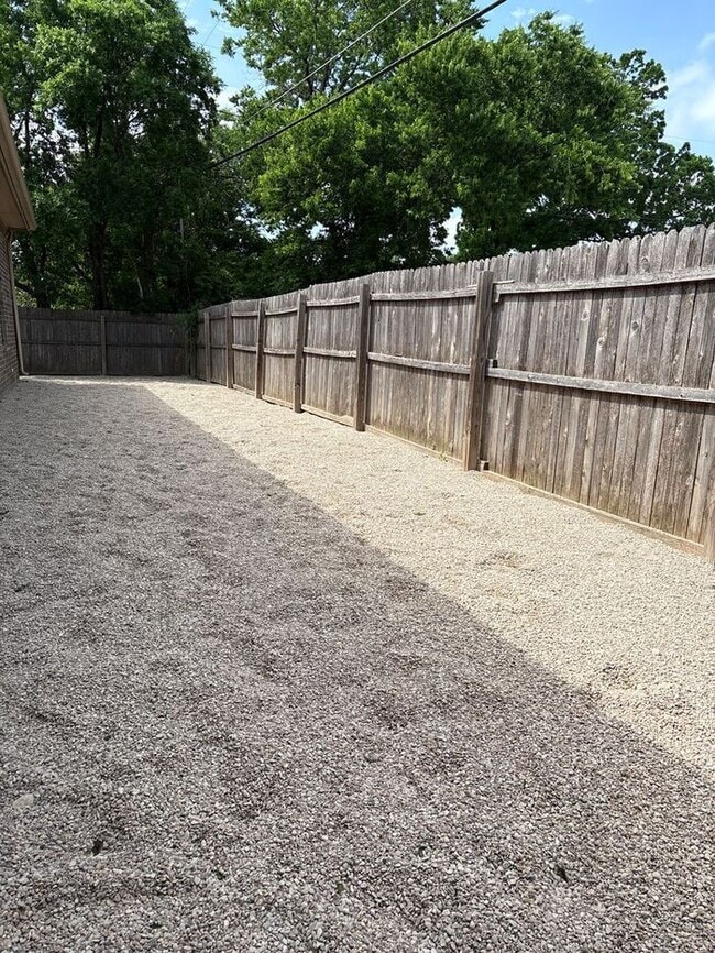 Building Photo - COMING SOON! Modern 3BR/2BA Duplex with 2-Car Garage & Fenced Yard — Fort Worth, TX | Pet Friendly