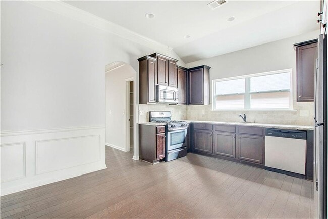 Building Photo - 315 Argyle Ct