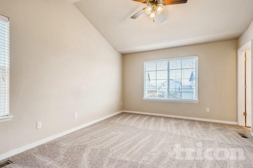 Building Photo - 161 N Newbern Way