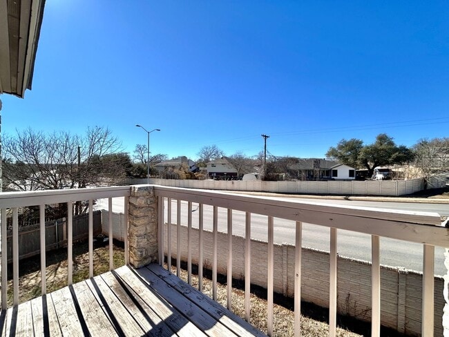 Building Photo - 1760 Horseshoe Cir