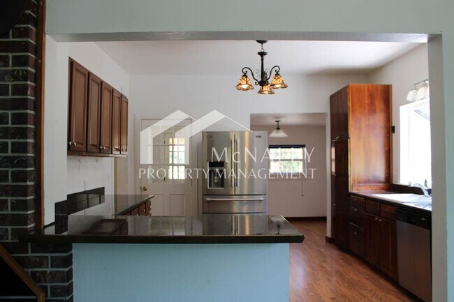 Building Photo - Spacious 3 Bedroom Home in the Heart of Gig Harbor