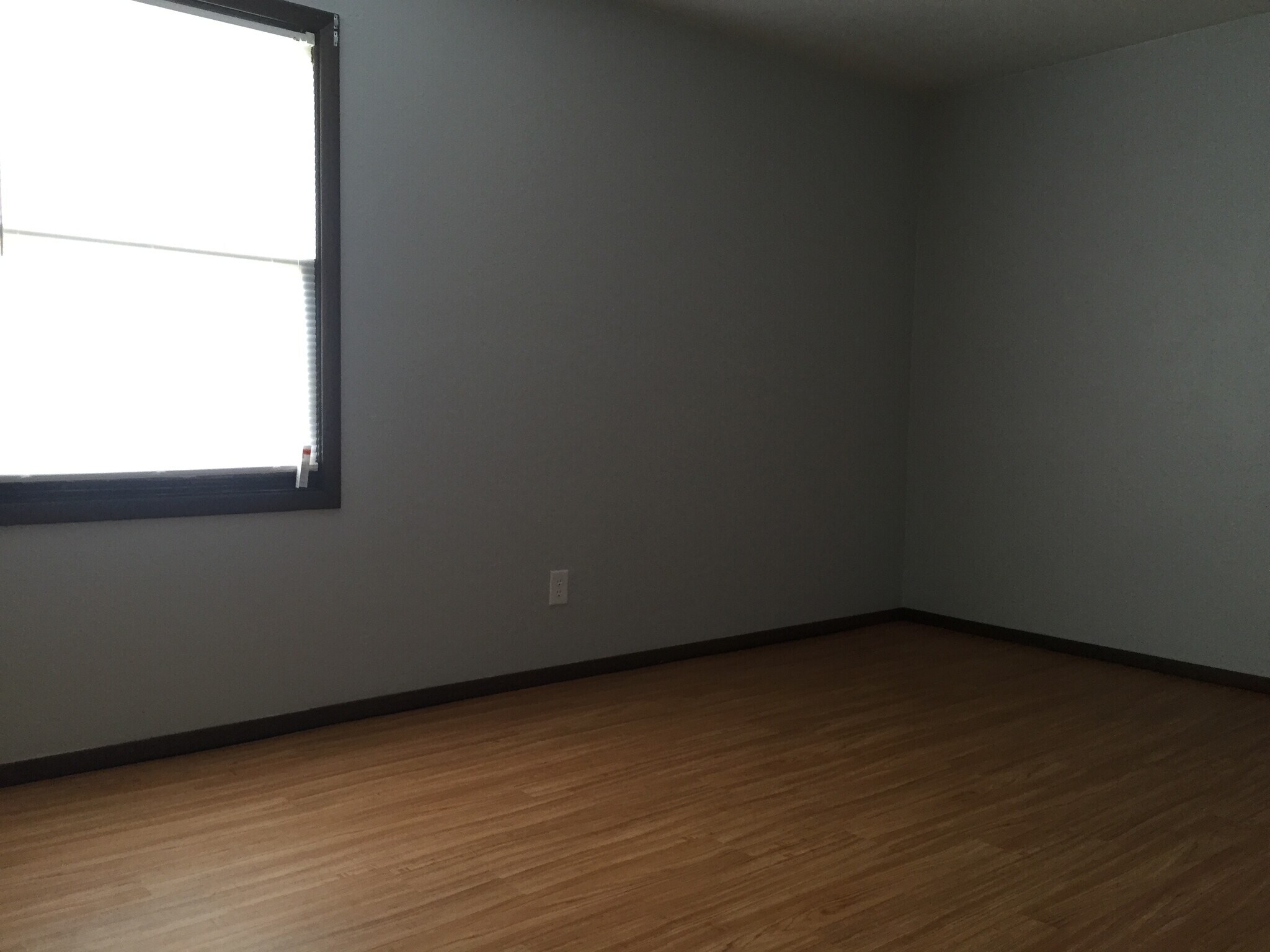 Building Photo - 805 Illini Ave