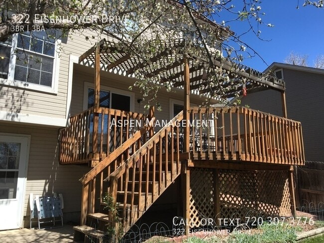 Building Photo - 322 Eisenhower Dr