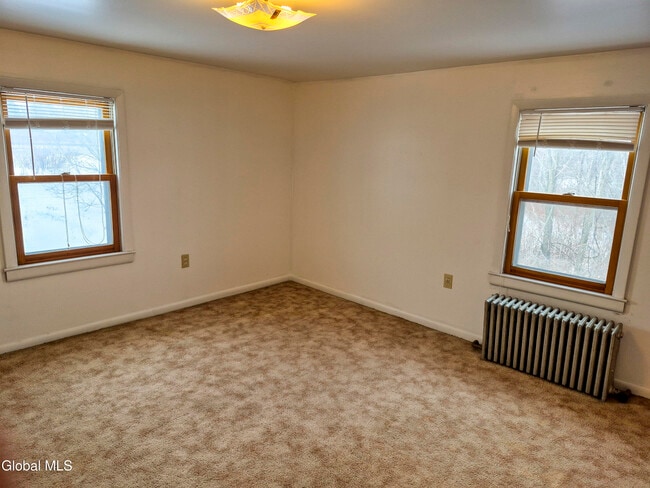 Building Photo - 160 Old Plant Rd