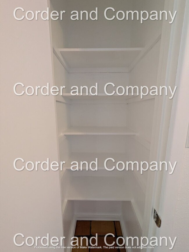 Building Photo - Spacious and naturally lit 4 Bathroom, 2 Bathroom, 2 Car Garage Home at 1,933 Sq Ft.