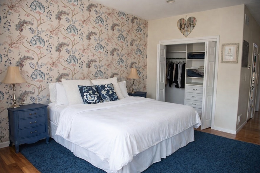 Front bedroom (3rd floor) - 1623 Swain St